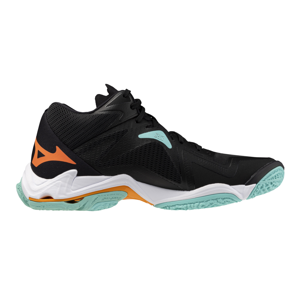 Mizuno wave Lightning z8 