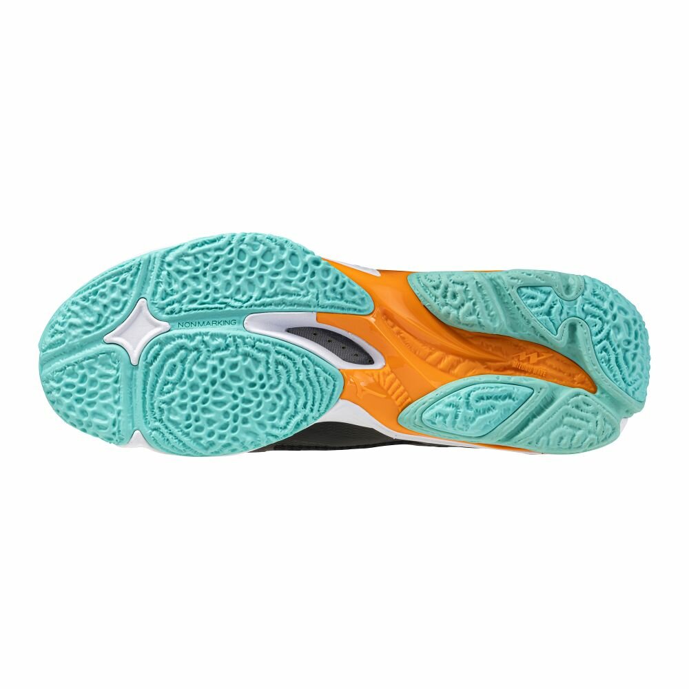 Mizuno wave Lightning z8 