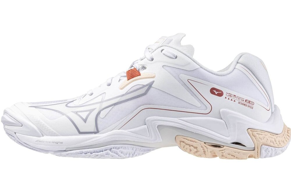 Mizuno wave Lightning z8 