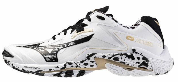 Mizuno wave Lightning z8 